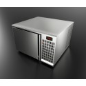 ABBATTITORE DI TEMPERATURA - CAPACITA' 3 TEGLIE GN 2/3- TEMPERATURA +3°/-40°-DIMENSIONI CM L65,8 X P63 X H42 ABBATTITORE DI TEMPERATURA - CAPACITA' 3 TEGLIE GN 2/3- TEMPERATURA +3°/-40°-DIMENSIONI CM L65,8 X P63 X H42