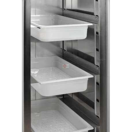ARMADIO FRIGO PER PESCE - CAPACITA' 400 LITRI - INTERAMENTE IN ACCIAIO INOX AISI 304 - GASTRONORM GN 1/1 (530 X 325 mm) - 1 PORTA CHIUSURA AUTOMATICA - TEMPERATURA -2°/+8° - REFRIGERAZIONE VENTILATA - SBRINAMENTO AUTOMATICO - DIMENSIONI CM L60 X P62 X H 190/208 ARMADIO FRIGO PER PESCE - CAPACITA' 400 LITRI - INTERAMENTE IN ACCIAIO INOX AISI 304 - GASTRONORM GN 1/1 (530 X 325 mm) - 1 PORTA CHIUSURA AUTOMATICA - TEMPERATURA -2°/+8° - REFRIGERAZIONE VENTILATA - SBRINAMENTO AUTOMATICO - DIMENSIONI CM L60 X P62 X H 190/208