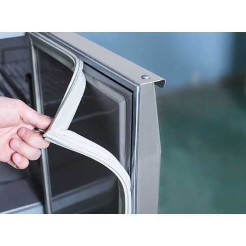 TAVOLO SALADETTE 3 PORTE CON... TAVOLO SALADETTE 3 PORTE CON...