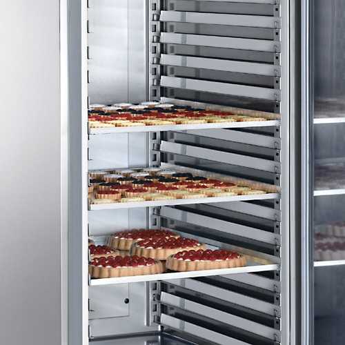 ARMADIO FRIGO PASTICCERIA FULL... ARMADIO FRIGO PASTICCERIA FULL...