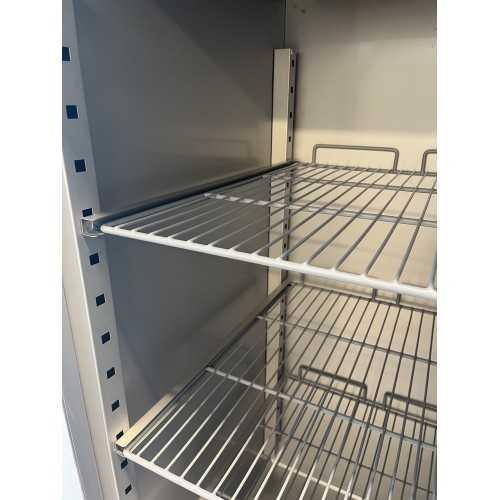 ARMADIO FRIGO PROFESSIONALE 700... ARMADIO FRIGO PROFESSIONALE 700...